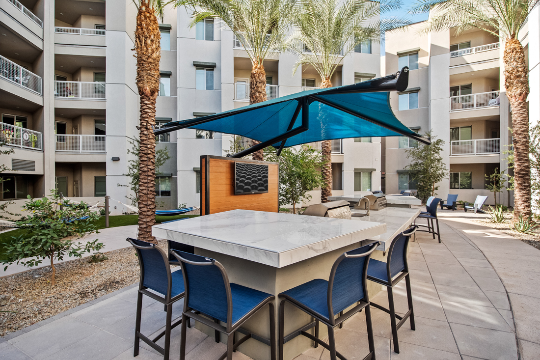 District At Scottsdale Apartments